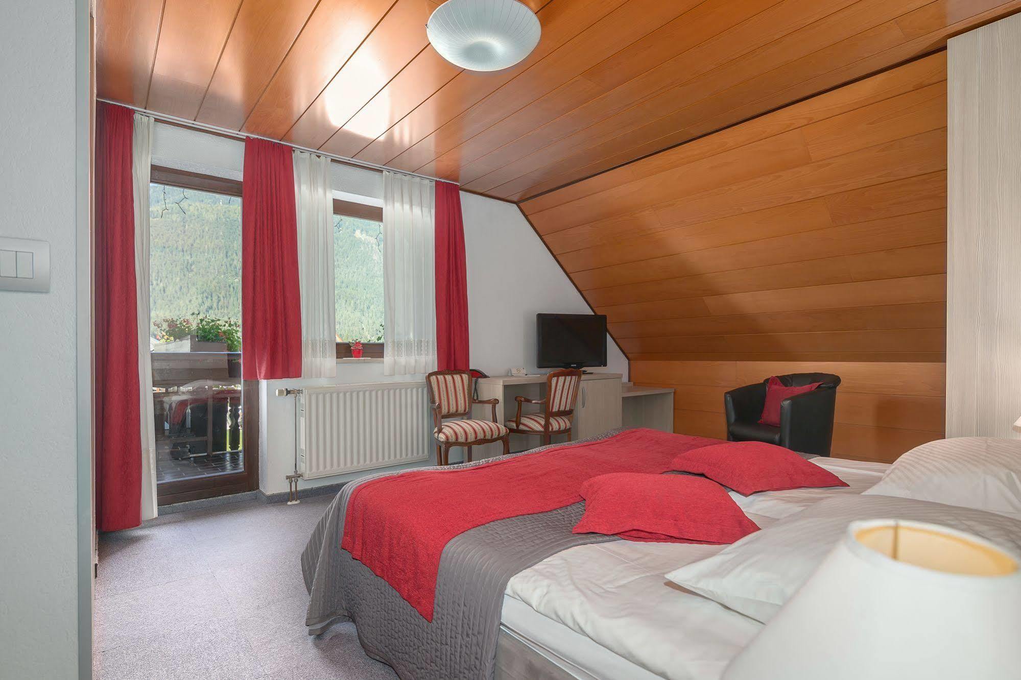Garni Hotel Miklic Kranjska Gora Bagian luar foto
