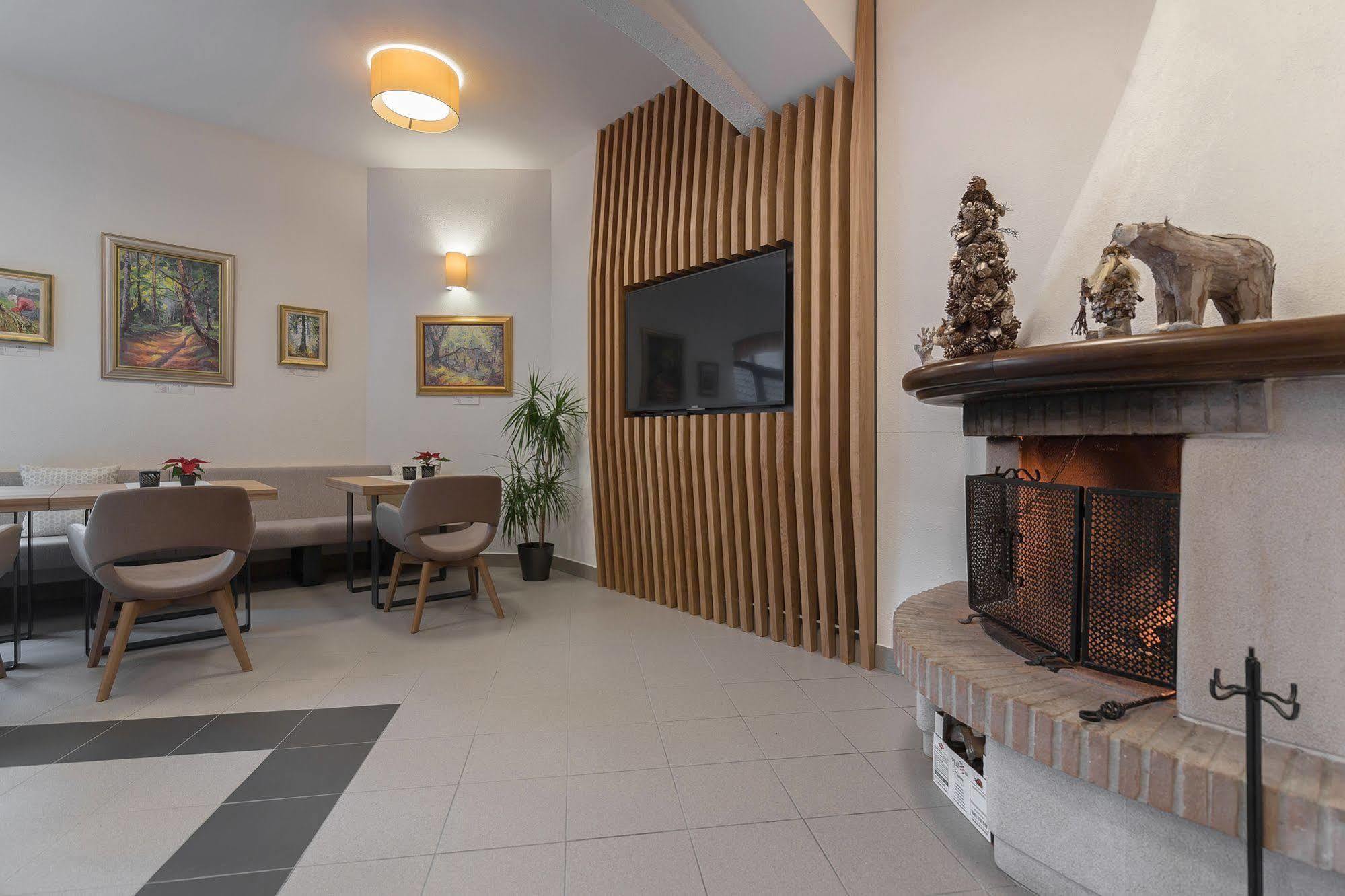 Garni Hotel Miklic Kranjska Gora Bagian luar foto
