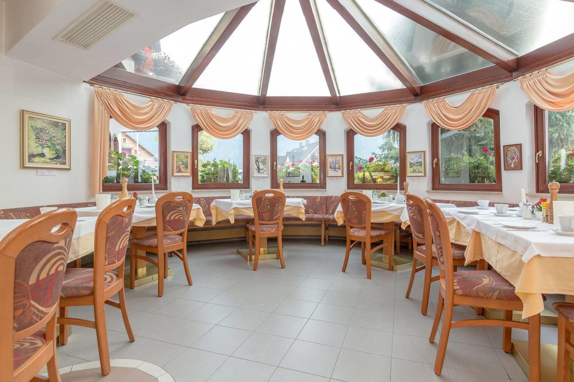 Garni Hotel Miklic Kranjska Gora Bagian luar foto