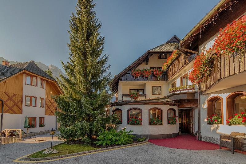 Garni Hotel Miklic Kranjska Gora Bagian luar foto